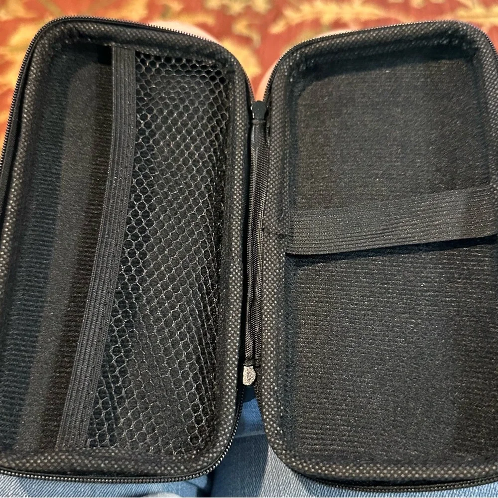 NWOT‎ Phone|Camera Cord Storage/Manager